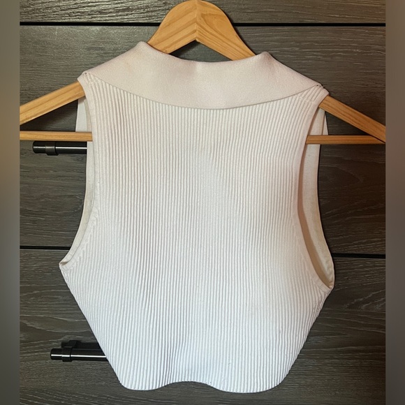 ARITZIA BABATON | Sculpt Knit Polo Top - Picture 3 of 5